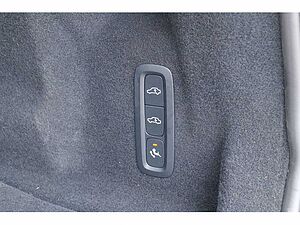 Volvo  T8 Plus Dark Recharge Plug-In Hybrid AWD