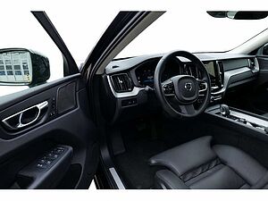 Volvo  T8 Plus Dark Recharge Plug-In Hybrid AWD
