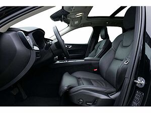 Volvo  T8 Plus Dark Recharge Plug-In Hybrid AWD