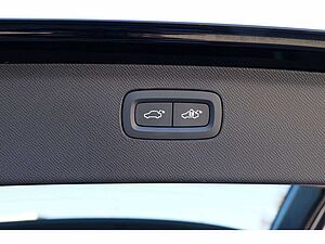 Volvo  T8 Plus Bright Recharge Plug-In Hybrid AWD