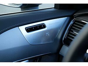 Volvo  T8 Ultimate Bright Recharge Plug-In Hybrid AWD
