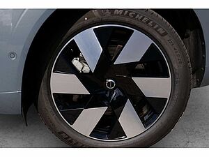 Volvo  T8 Plus Bright Recharge Plug-In Hybrid AWD