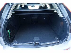 Volvo  T8 Ultra Dark Recharge Plug-In Hybrid AWD