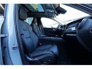 Volvo  T8 Ultra Dark Recharge Plug-In Hybrid AWD