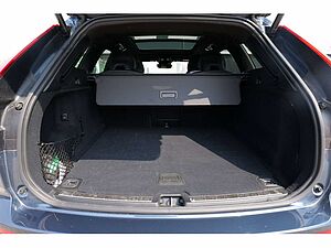 Volvo  T6 Plus Dark Recharge Plug-In Hybrid AWD