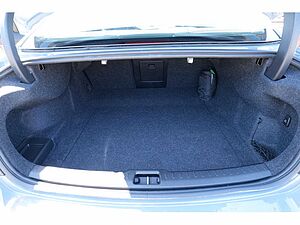 Volvo  Lim. T8 Ultimate Dark Recharge Plug-In Hybrid AWD