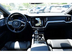 Volvo  Lim. T8 Ultimate Dark Recharge Plug-In Hybrid AWD