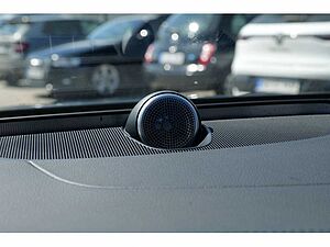 Volvo  Lim. T8 Ultimate Dark Recharge Plug-In Hybrid AWD