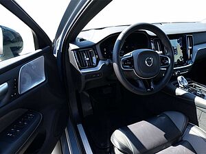 Volvo  Lim. T8 Ultimate Dark Recharge Plug-In Hybrid AWD