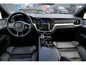 Volvo  Lim. T8 AWD Ultimate Dark Recharge Plug-In Hybrid