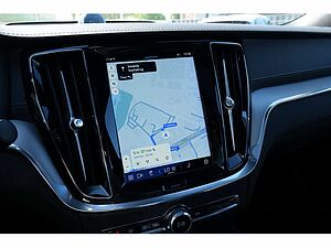 Volvo  Lim. T8 AWD Ultimate Dark Recharge Plug-In Hybrid