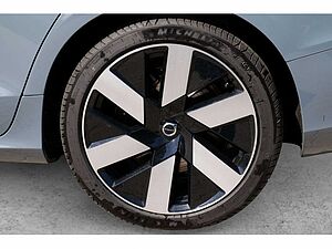 Volvo  Lim. T8 AWD Ultimate Dark Recharge Plug-In Hybrid