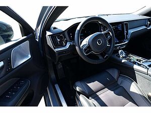Volvo  Lim. T8 AWD Ultimate Dark Recharge Plug-In Hybrid