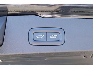 Volvo  T6 Plus Dark Long Range Plug-In Hybrid AWD