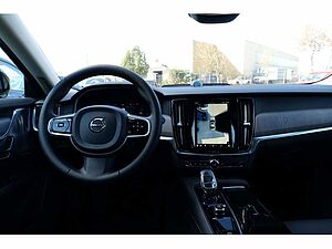 Volvo  Lim. T8 Ultimate Dark Recharge Plug-In Hybrid AWD