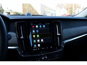 Volvo  Lim. T8 Ultimate Dark Recharge Plug-In Hybrid AWD