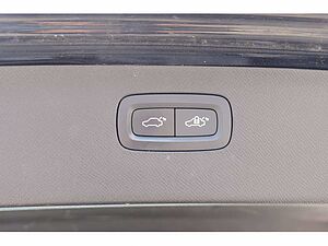 Volvo  T8 R Design Edition Recharge Plug-In Hybrid AWD
