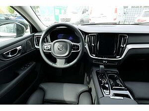 Volvo  Kombi T6 Plus Dark Recharge Plug-In Hybrid AWD