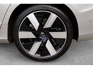 Volvo  Kombi T6 Plus Dark Recharge Plug-In Hybrid AWD