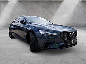 Volvo  Lim. T8 Ultimate Dark Recharge Plug-In Hybrid AWD