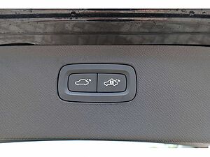 Volvo  T8 Ultra Bright Recharge Plug-In Hybrid AWD