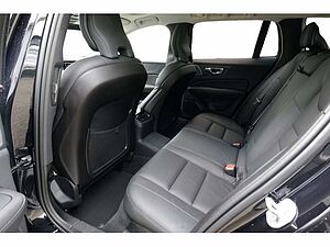 Volvo  Kombi T6 Ultra Dark Recharge Plug-In Hybrid AWD
