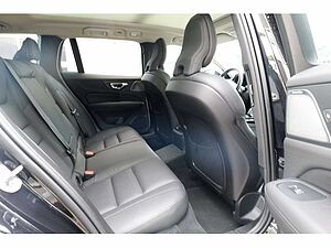 Volvo  Kombi T6 Ultra Dark Recharge Plug-In Hybrid AWD