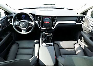 Volvo  Kombi T8 Plus Dark Recharge Plug-In Hybrid AWD