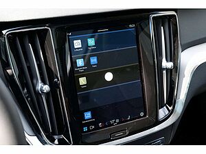 Volvo  Kombi T8 Plus Dark Recharge Plug-In Hybrid AWD