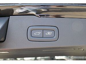 Volvo  Kombi T8 Plus Dark Recharge Plug-In Hybrid AWD