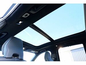 Volvo  T8 Ultimate Bright Recharge Plug-In Hybrid AWD