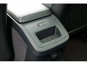 Volvo  B4 Automatik Plus Dark AHK ACC STANDHZ