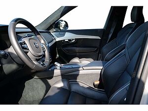 Volvo  B5 AWD Ultimate Dark