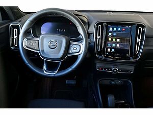 Volvo  Twin Motor Core Pure Electric AWD, AHK