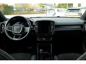 Volvo  Plus Recharge Pure Electric 2WD ACC LED