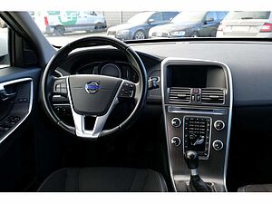 Volvo  D4 AWD Momentum
