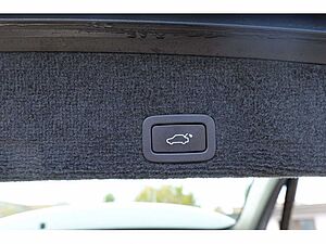 Volvo  D4 AWD Momentum