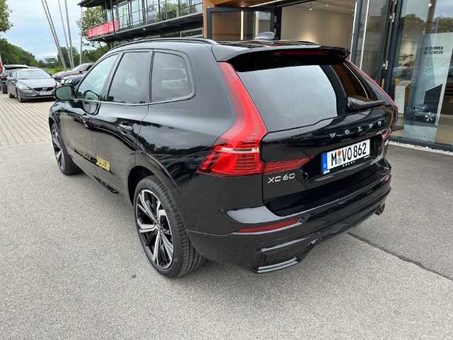 Volvo  XC60 Plus, B4 AWD Mild-Hybrid, Diesel, Dark