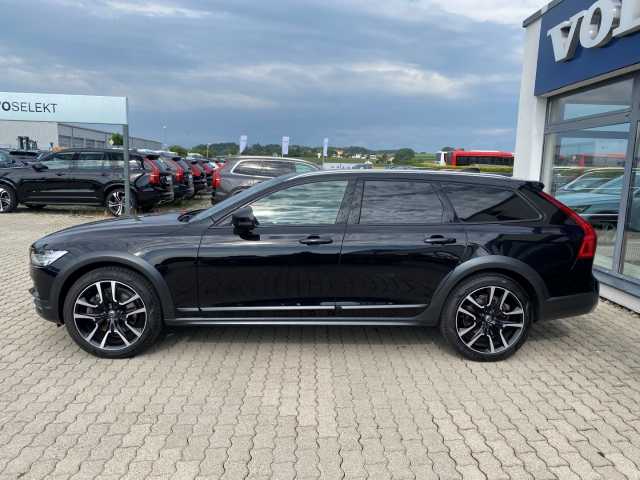 Volvo  V90 D5 AWD Automatikgetriebe (173kW/235PS) Cross Country Pro