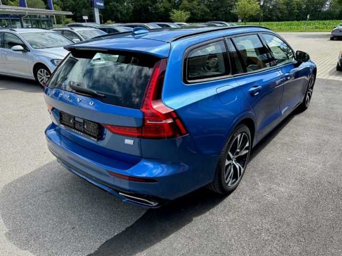 Volvo  V60 Recharge R-Design Expression, T6 AWD Plug-in Hybrid