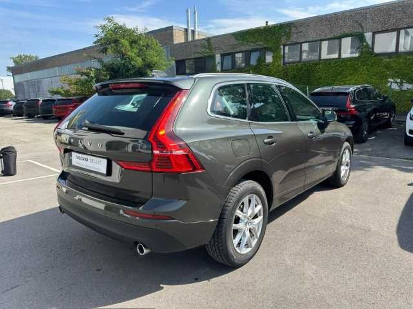 Volvo  XC60 B5 Mild-Hybrid Diesel AWD Automatikgetriebe (173kW/235PS) Momentum Pro