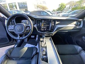 Volvo  XC60 T5 AWD Geartronic (184KW/250PS) R-Design aut.