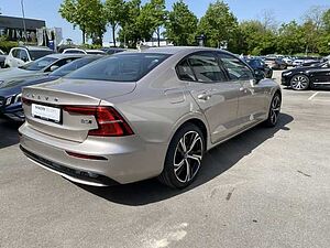 Volvo  S60 Ultimate, B5 AWD Mild-Hybrid, Benzin, Dark