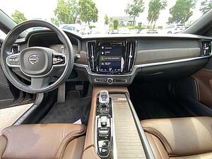 Volvo  V90 Inscription, B4 Mild-Hybrid Diesel