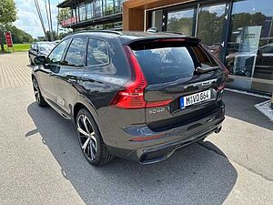 Volvo  XC60 Ultimate, B4 Mild-Hybrid, Diesel, Dark