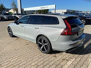 Volvo  V60 Ultimate, B4 Mild-Hybrid, Diesel, Dark