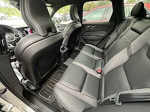 Volvo  XC60 Recharge R-Design, T8 AWD Plug-in Hybrid