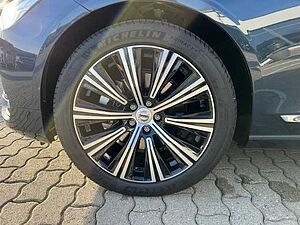 Volvo  V90 Plus, B4 Mild-Hybrid, Diesel, Bright