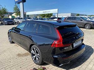 Volvo  V60 Recharge R-Design Expression, T6 AWD Plug-in Hybrid