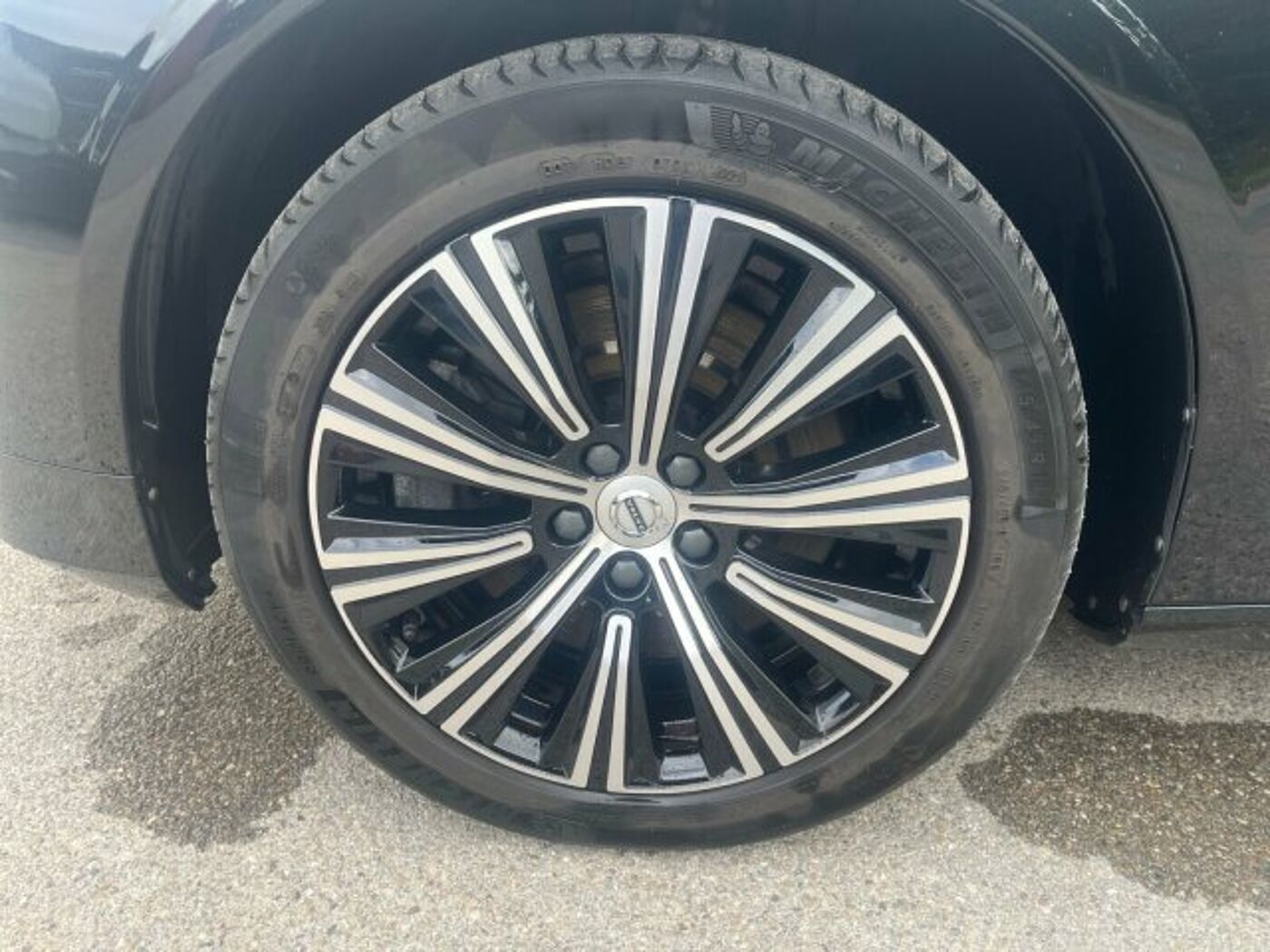 Volvo  V90